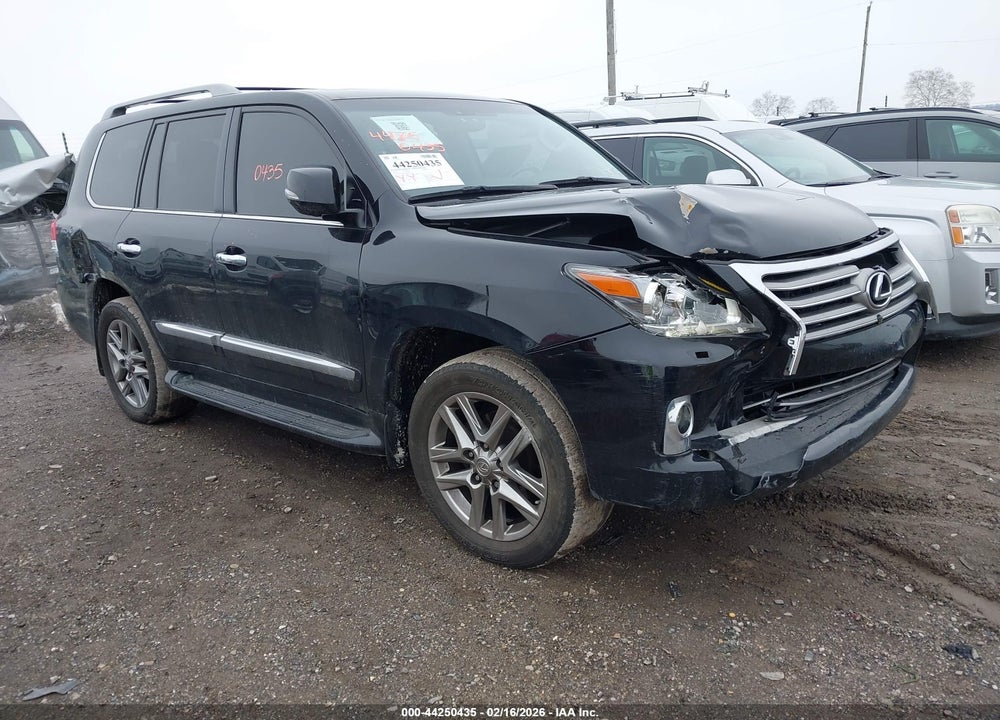 2015 LEXUS LX 570 VIN: JTJHY7AX2F4167300