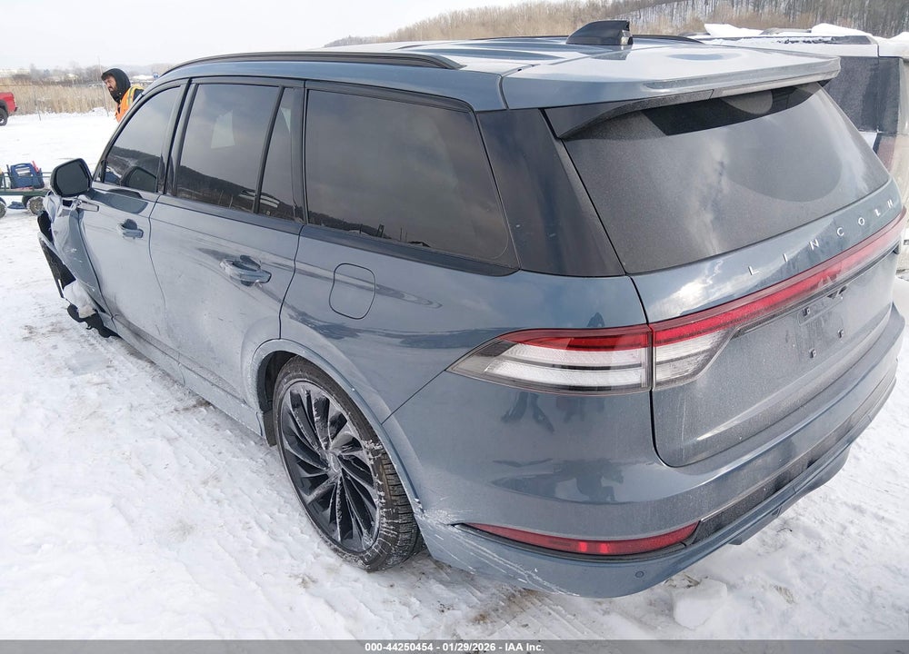 2025 LINCOLN AVIATOR RESERVE VIN: 5LM5J7XC5SGL31025