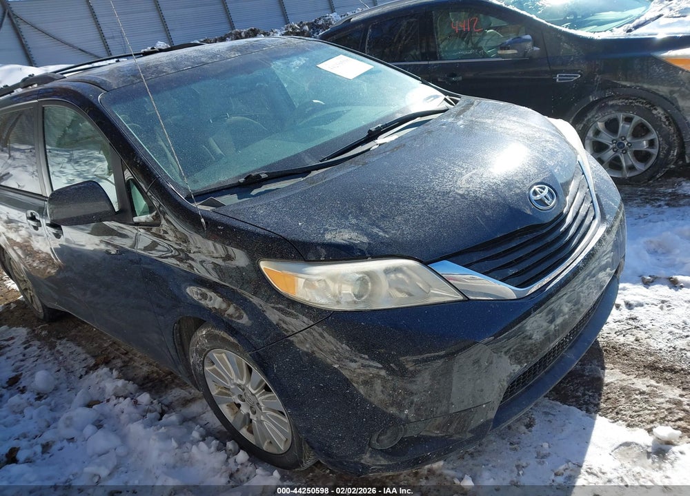 2013 TOYOTA SIENNA LE 7 PASSENGER VIN: 5TDJK3DC3DS068882
