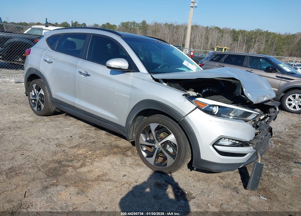 2016 HYUNDAI TUCSON LIMITED VIN: KM8J33A22GU189391