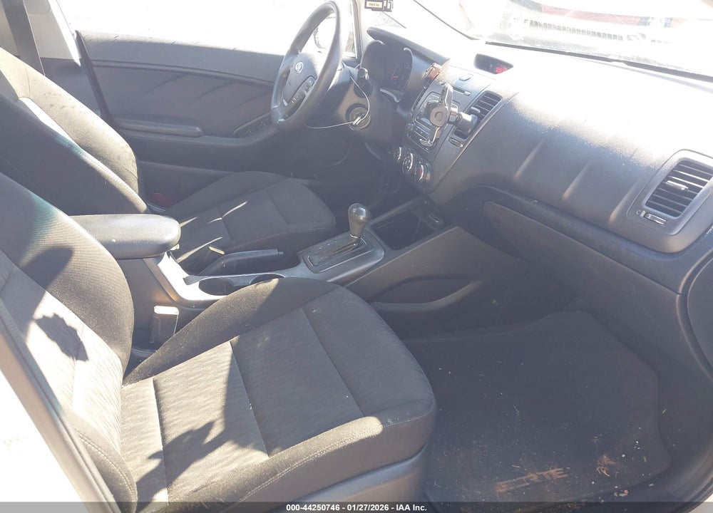 2016 KIA FORTE LX VIN: KNAFK4A68G5442744