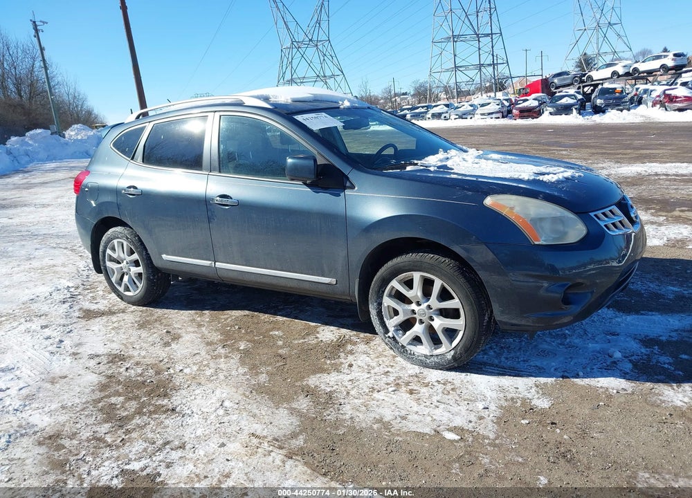 2013 NISSAN ROGUE SV W/SL PKG VIN: JN8AS5MV4DW105567