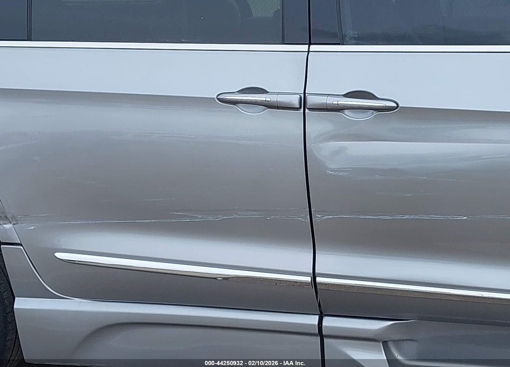 2018 CHRYSLER PACIFICA LIMITED VIN: 2C4RC1GG8JR182884