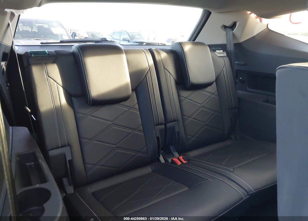 2025 VOLKSWAGEN ATLAS 2.0T SE W/TECHNOLOGY VIN: 1V2WR2CA5SC575940