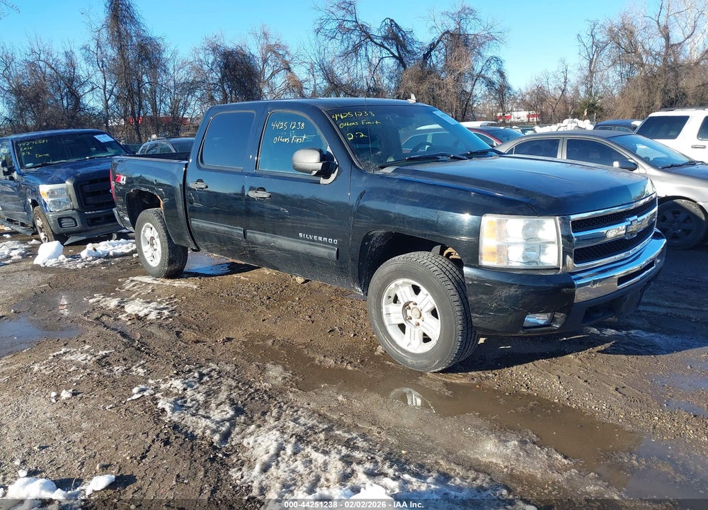 2011 CHEVROLET SILVERADO 1500 LT VIN: 3GCPKSE34BG354528