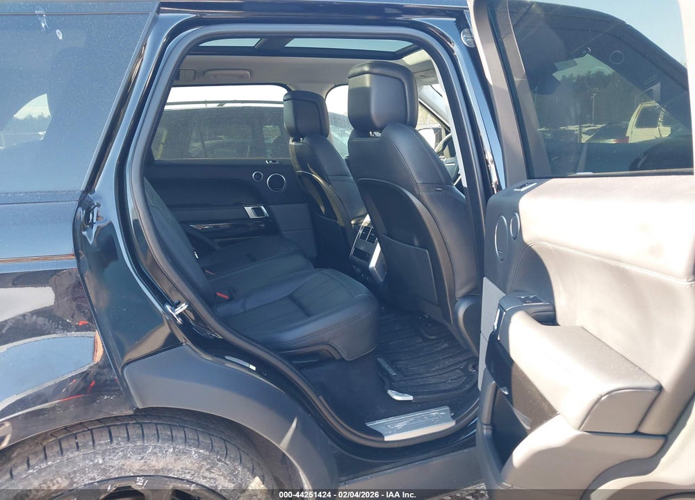 2020 LAND ROVER RANGE ROVER SPORT HSE DYNAMIC VIN: SALWR2SE0LA743270