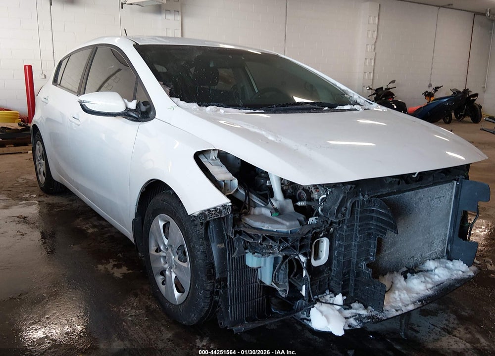 2018 KIA FORTE LX VIN: KNAFK5A82J5773978