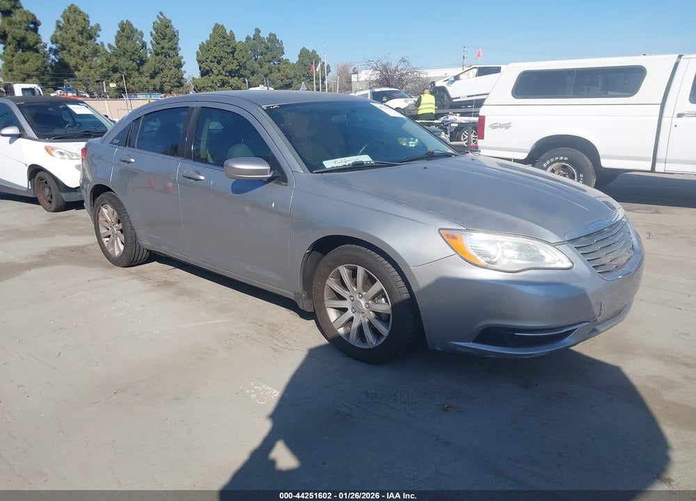 2014 CHRYSLER 200 TOURING VIN: 1C3CCBBB7EN102067