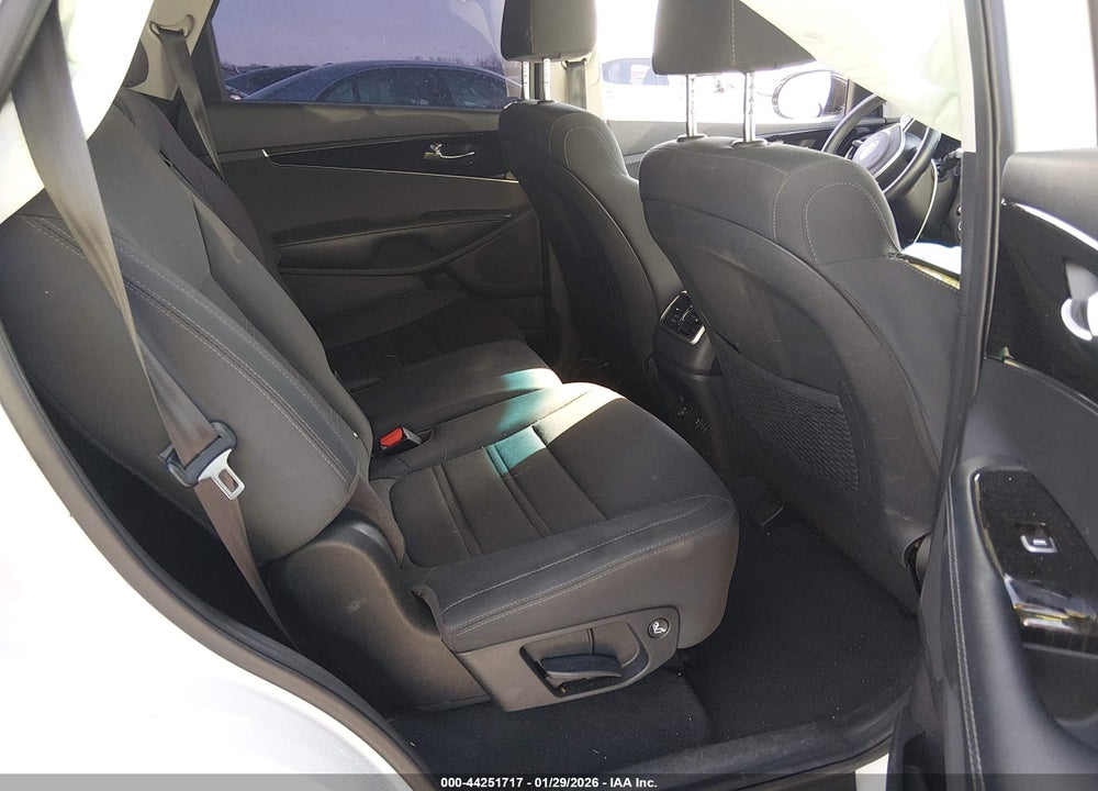 2020 KIA SORENTO S V6 VIN: 5XYPG4A57LG695216