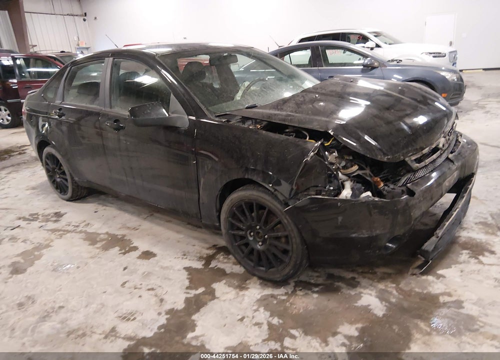 2010 FORD FOCUS SES VIN: 1FAHP3GN7AW272258