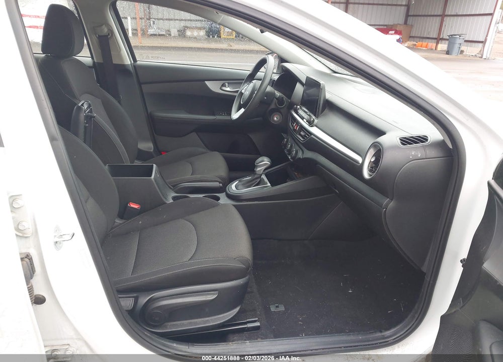 2023 KIA FORTE LXS VIN: 3KPF24AD1PE610729