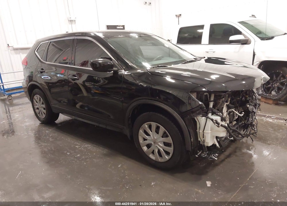 2017 NISSAN ROGUE S VIN: KNMAT2MV5HP573721