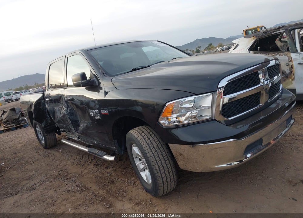 2019 RAM 1500 CLASSIC SLT  4X2 6'4 BOX VIN: 1C6RR6TT8KS509984