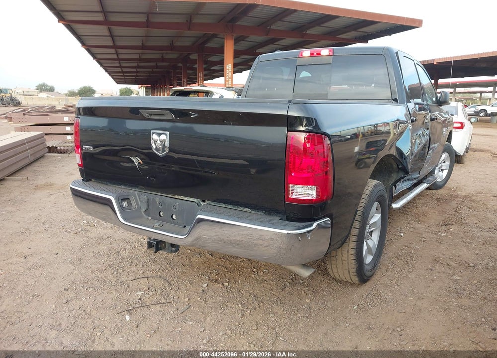 2019 RAM 1500 CLASSIC SLT  4X2 6'4 BOX VIN: 1C6RR6TT8KS509984