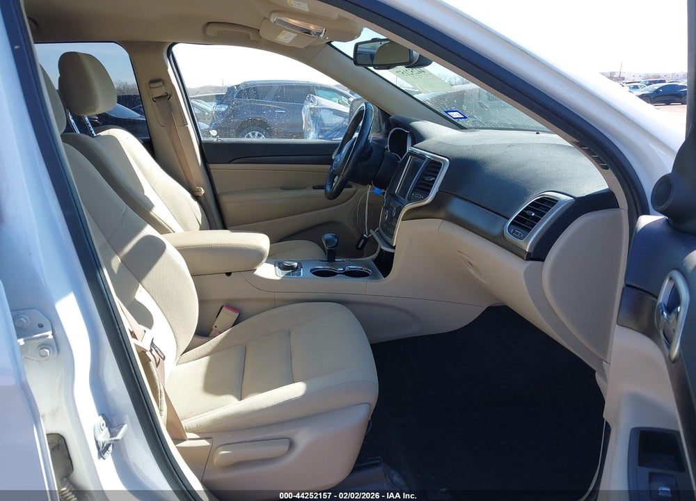 2015 JEEP GRAND CHEROKEE LAREDO VIN: 1C4RJFAGXFC661528