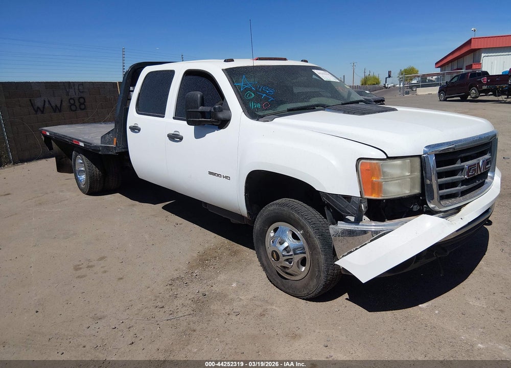 2011 GMC SIERRA 3500HD CHASSIS WORK TRUCK VIN: 1GD422CL3BF238689