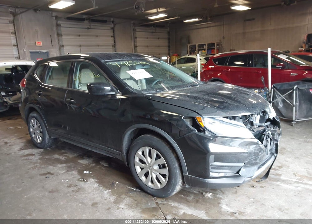 2017 NISSAN ROGUE S VIN: KNMAT2MV9HP555271