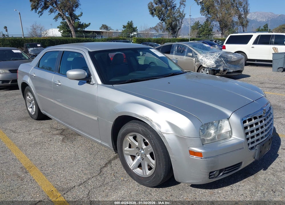 2007 CHRYSLER 300 TOURING VIN: 2C3LA53G17H871239