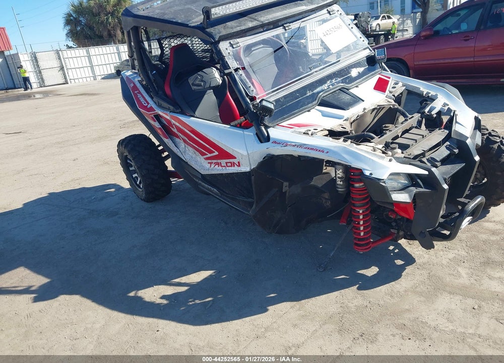 2021 HONDA SXS1000 S2R VIN: 1HFVE0542M4201535