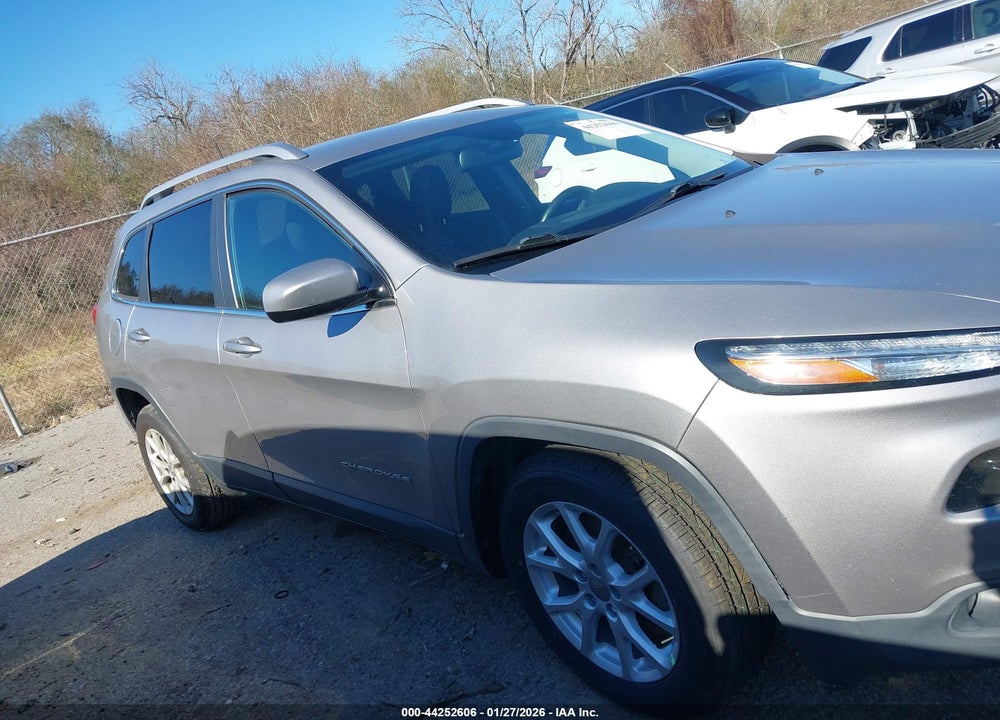 2017 JEEP CHEROKEE LATITUDE FWD VIN: 1C4PJLCS6HD218927