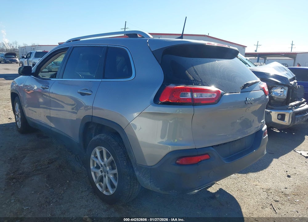 2017 JEEP CHEROKEE LATITUDE FWD VIN: 1C4PJLCS6HD218927