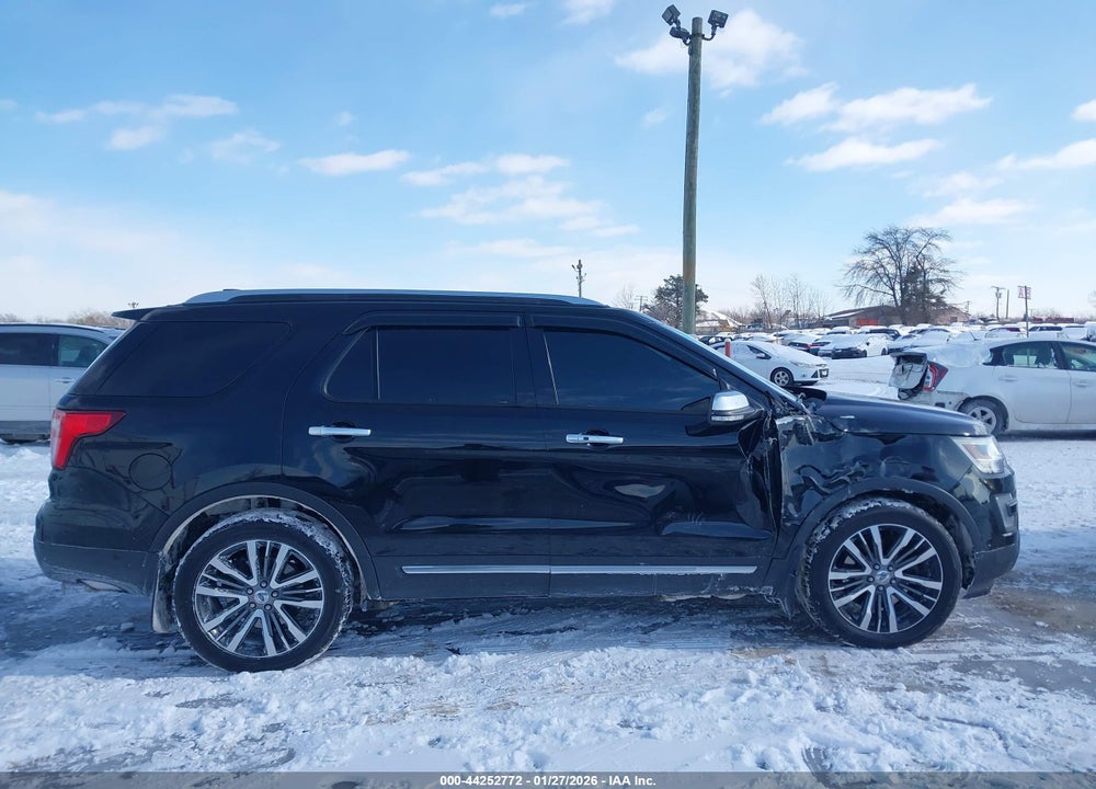 2016 FORD EXPLORER PLATINUM VIN: 1FM5K8HT5GGC55494
