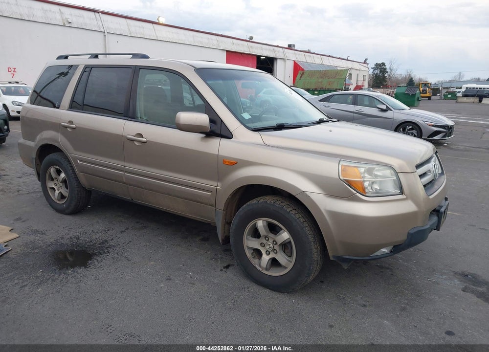 2006 HONDA PILOT EX VIN: 2HKYF18486H524989