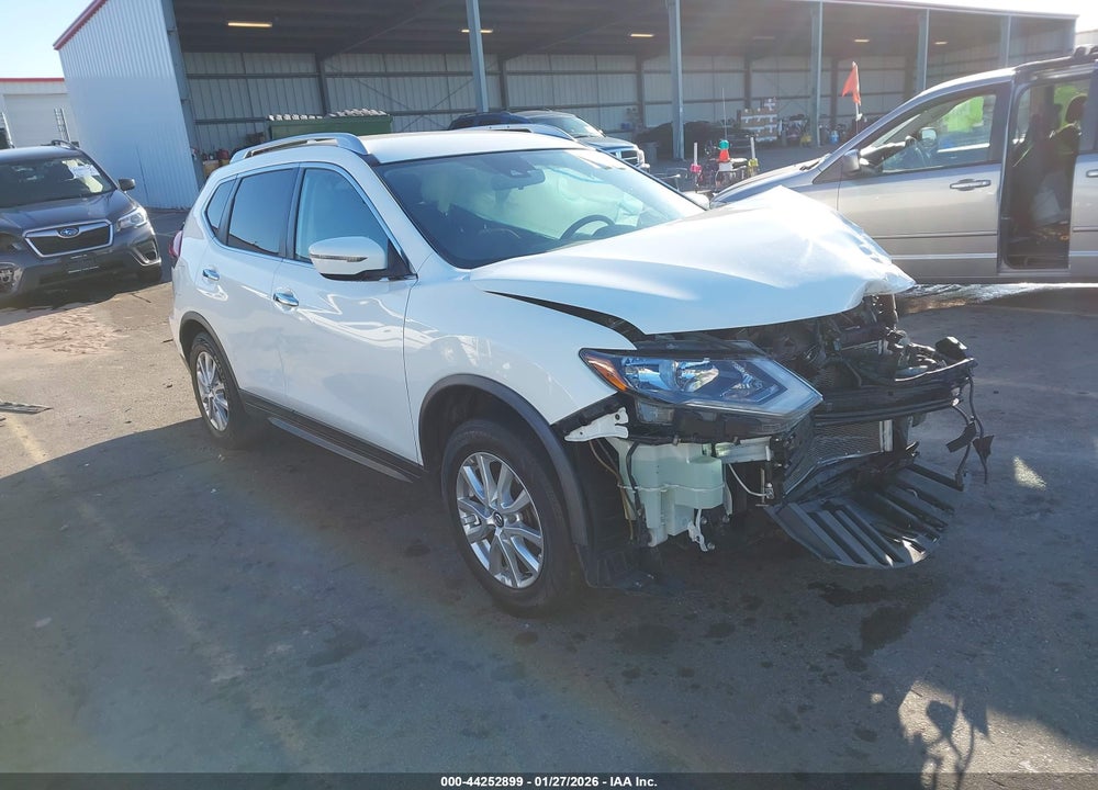 2020 NISSAN ROGUE SV FWD VIN: JN8AT2MT2LW041828