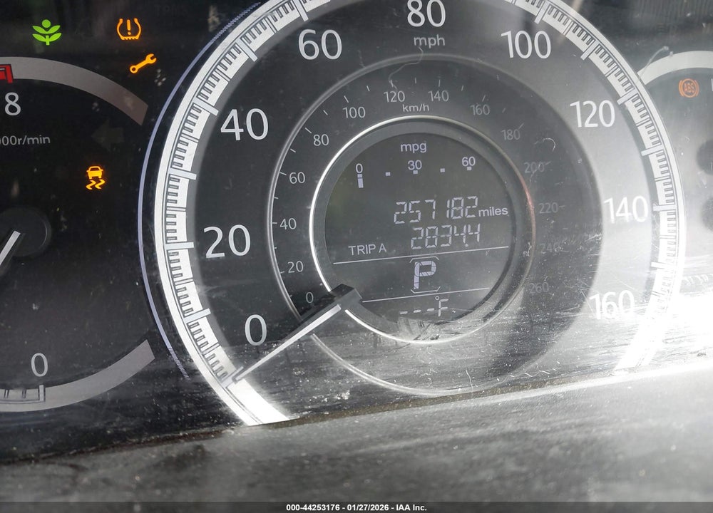 2015 HONDA ACCORD LX VIN: 1HGCR2F34FA137172