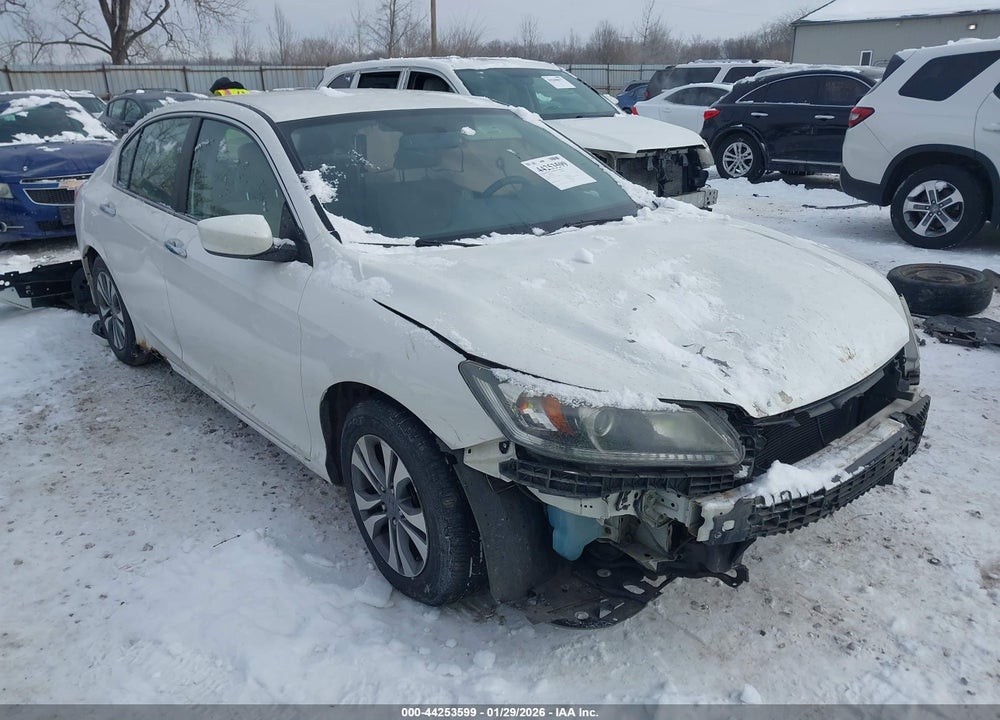 2013 HONDA ACCORD LX VIN: 1HGCR2F31DA015592