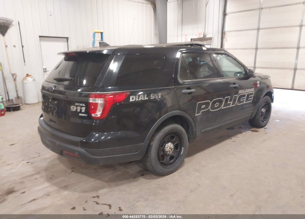 2018 FORD POLICE INTERCEPTOR UTILITY VIN: 1FM5K8AR9JGA84738