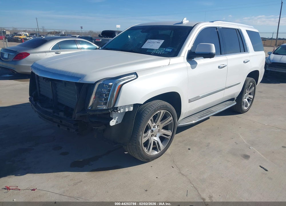 2016 CADILLAC ESCALADE LUXURY COLLECTION VIN: 1GYS3BKJ2GR351431