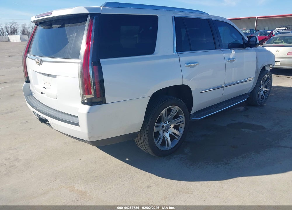 2016 CADILLAC ESCALADE LUXURY COLLECTION VIN: 1GYS3BKJ2GR351431