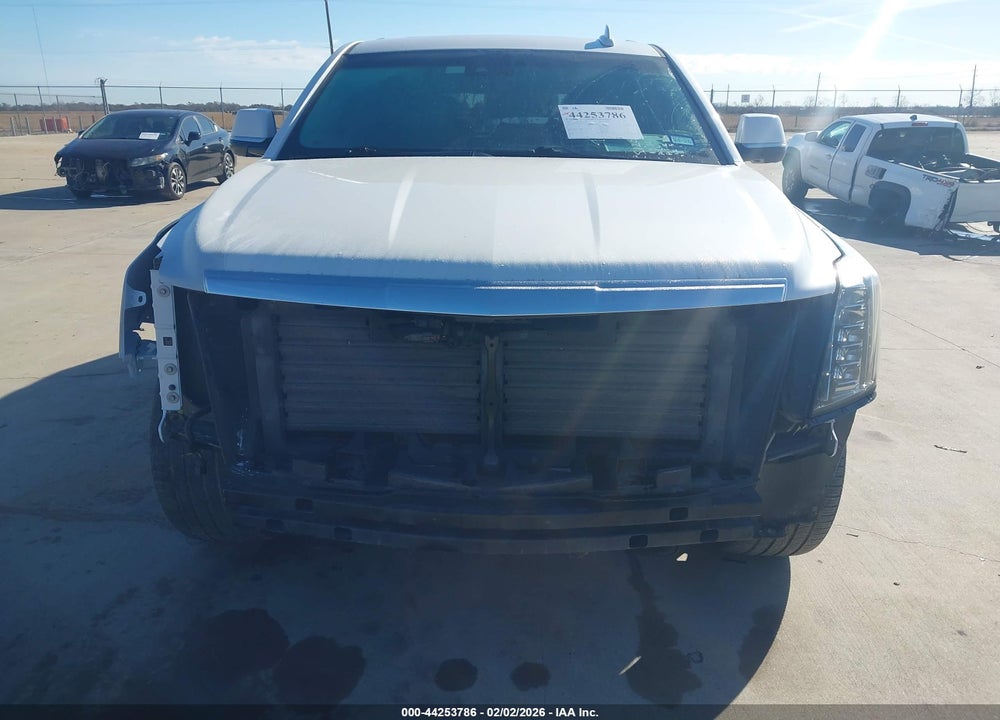 2016 CADILLAC ESCALADE LUXURY COLLECTION VIN: 1GYS3BKJ2GR351431