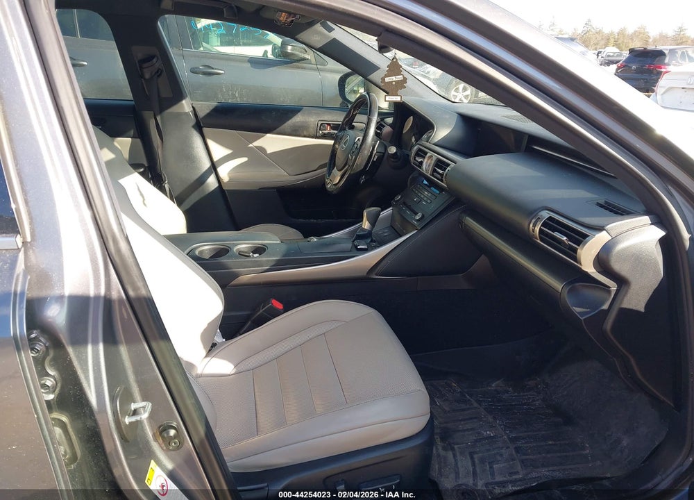 2016 LEXUS IS 300 VIN: JTHCM1D22G5008664