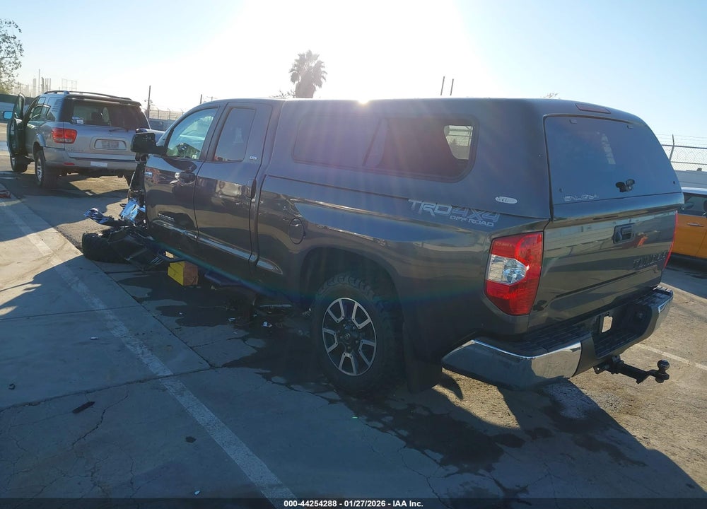 2019 TOYOTA TUNDRA SR5 5.7L V8 VIN: 5TFUY5F15KX778599
