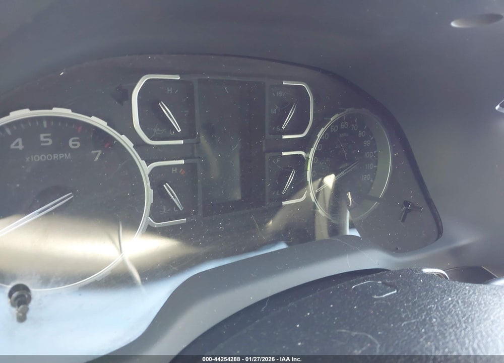 2019 TOYOTA TUNDRA SR5 5.7L V8 VIN: 5TFUY5F15KX778599