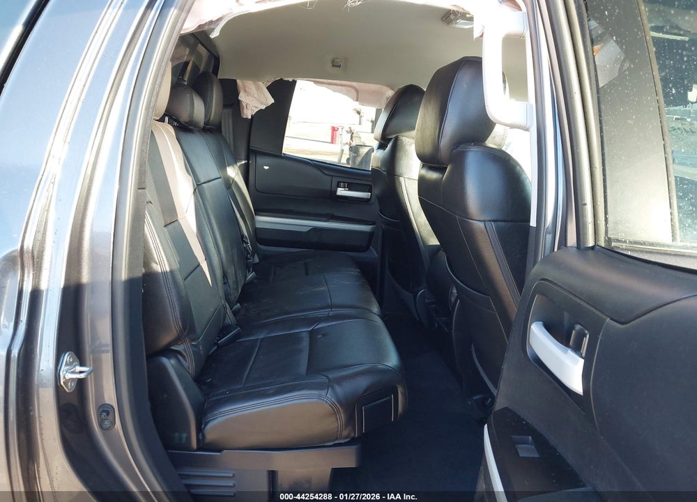 2019 TOYOTA TUNDRA SR5 5.7L V8 VIN: 5TFUY5F15KX778599
