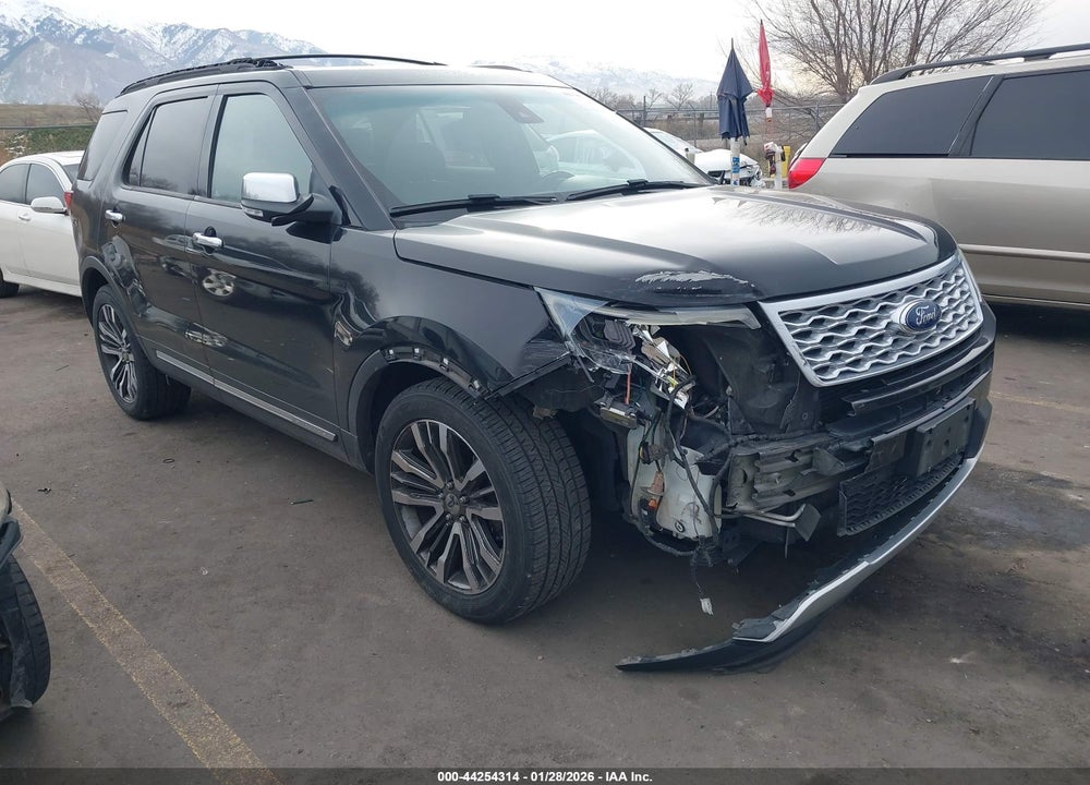 2016 FORD EXPLORER PLATINUM VIN: 1FM5K8HT5GGC22267