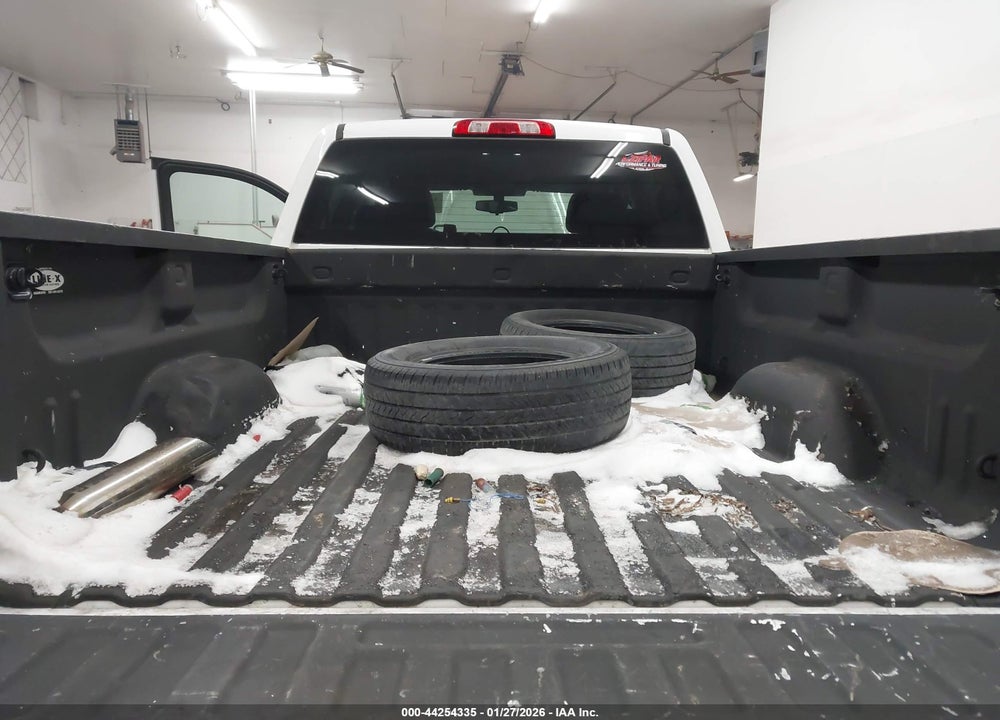 2016 CHEVROLET SILVERADO 1500 1LT VIN: 1GCVKREC2GZ265757