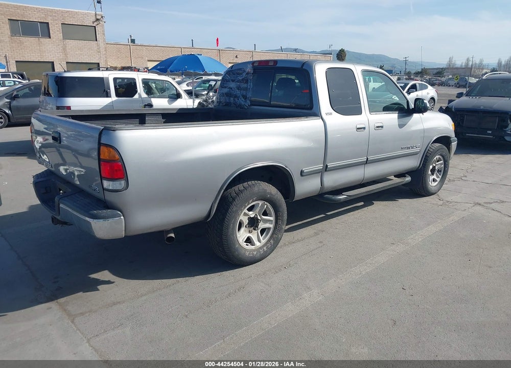 2002 TOYOTA TUNDRA SR5 V8 VIN: 5TBRT34172S306656