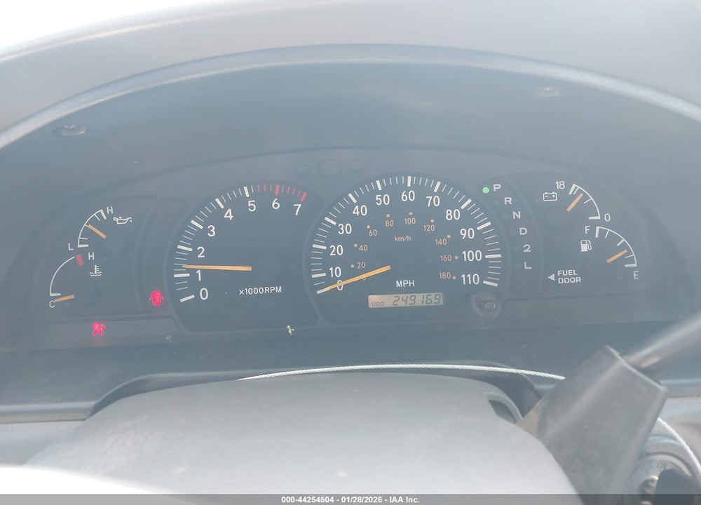 2002 TOYOTA TUNDRA SR5 V8 VIN: 5TBRT34172S306656