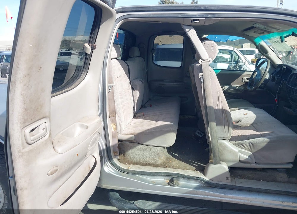 2002 TOYOTA TUNDRA SR5 V8 VIN: 5TBRT34172S306656