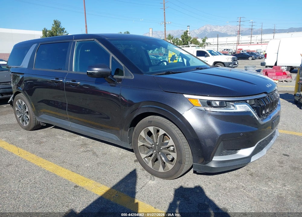 2022 KIA CARNIVAL MPV EX VIN: KNDNC5H33N6068595