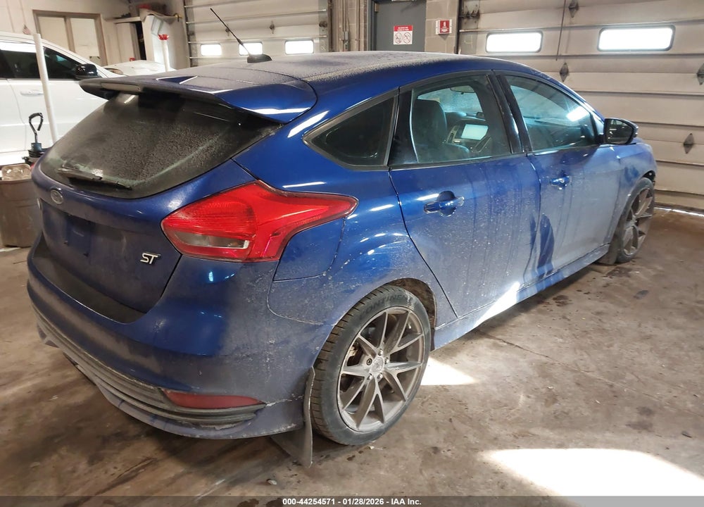 2015 FORD FOCUS ST VIN: 1FADP3L96FL229000