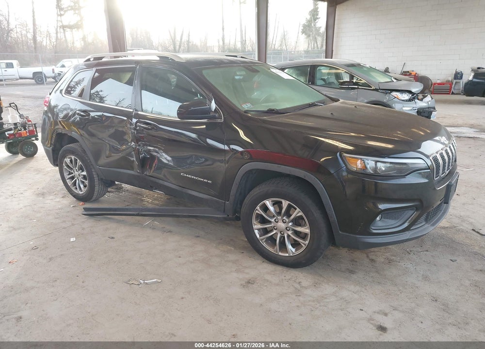2019 JEEP CHEROKEE LATITUDE PLUS 4X4 VIN: 1C4PJMLB1KD177264
