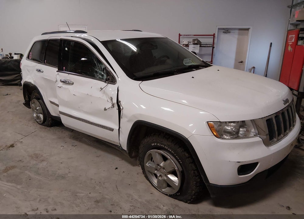 2013 JEEP GRAND CHEROKEE LAREDO VIN: 1C4RJEAG2DC588176