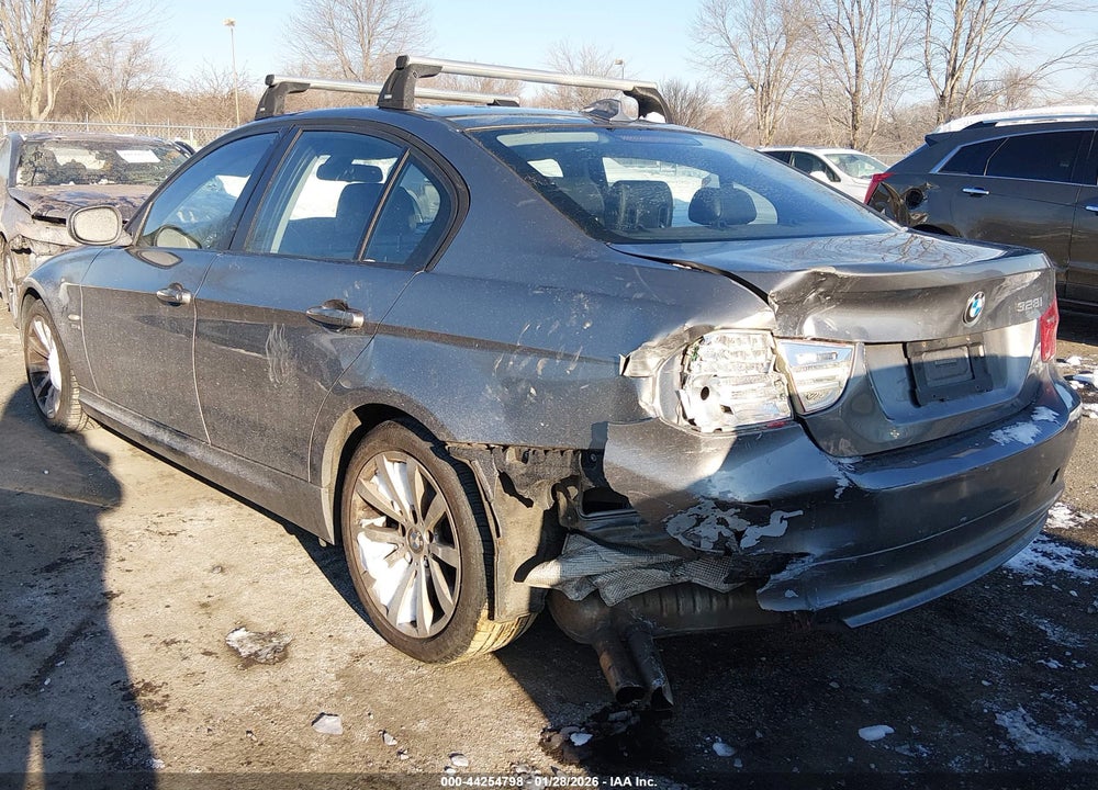 2011 BMW 328I XDRIVE VIN: WBAPK5G57BNN29584