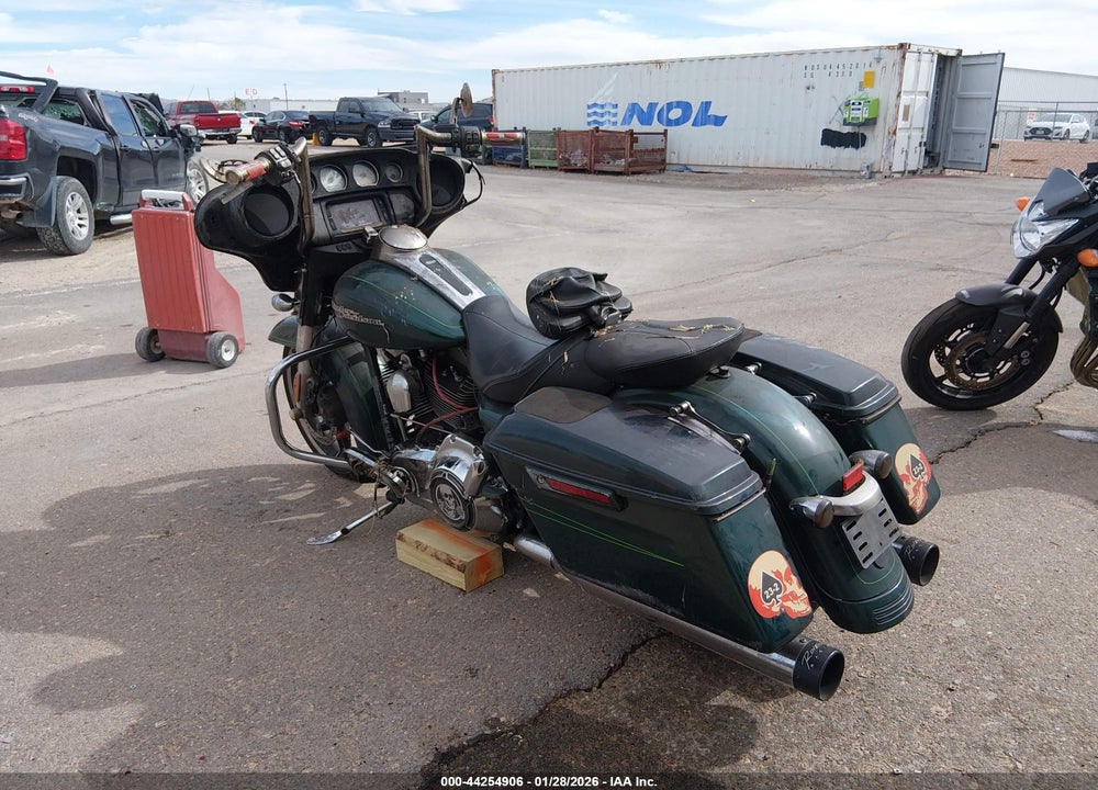 2015 HARLEY-DAVIDSON FLHXS STREET GLIDE SPECIAL VIN: 1HD1KRM12FB611505