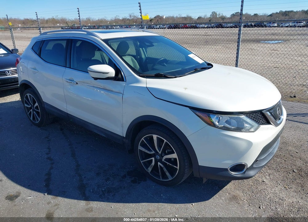 2018 NISSAN ROGUE SPORT SL VIN: JN1BJ1CP8JW104533